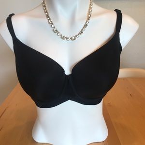 Warner’s black 36D bra